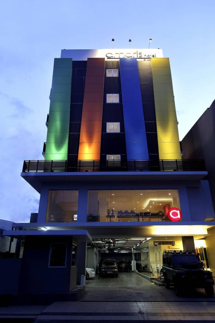 Amaris Hotel Panakkukang Makassar Exteriör bild